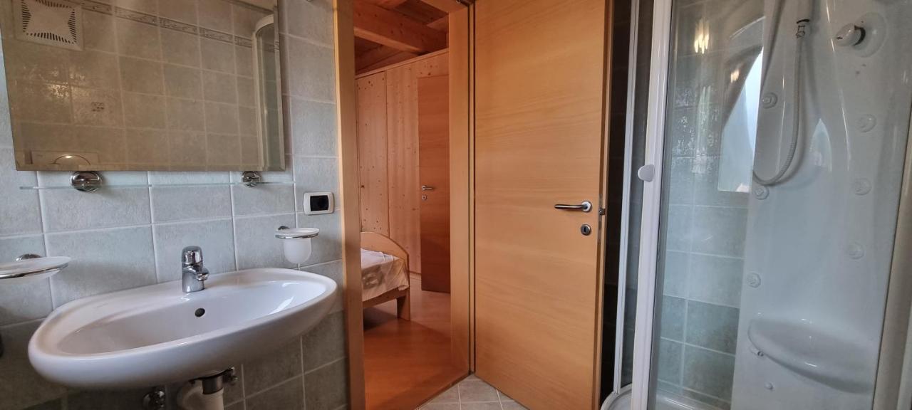 Casa Soraruf Lejlighed Campitello di Fassa Eksteriør billede